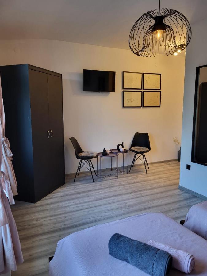 Апартаменти Sobe Pilajevo 2, 183 Ulica Stjepana Radica, Gola Екстер'єр фото